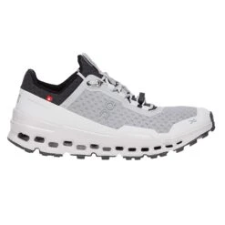 On CLOUDULTRA Damen - Trailrunningschuhe