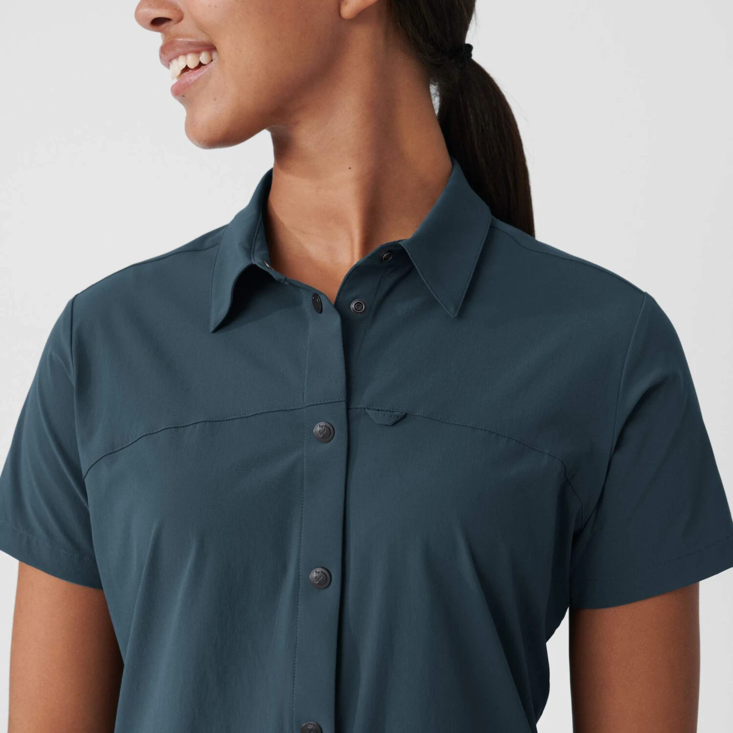 FJÄLLRÄVEN HIGH COAST LITE SHIRT SS W Damen - Outdoor Bluse 11 FJÄLLRÄVEN HIGH COAST LITE SHIRT SS W Damen - Outdoor Bluse – Bild 9